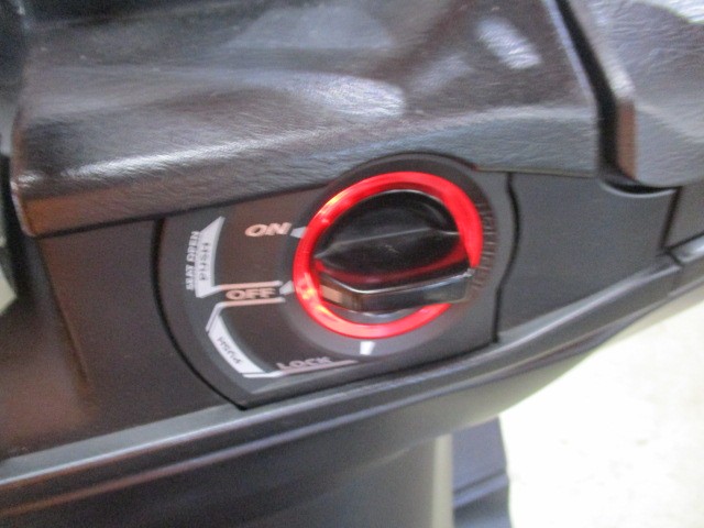 モデルＳＳですから鍵もさす必要のない電子キータイプ！！これは本当にＶＩＰ感もあって楽々ですよ！！